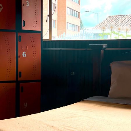 82Hostel ボゴタ エクステリア 写真