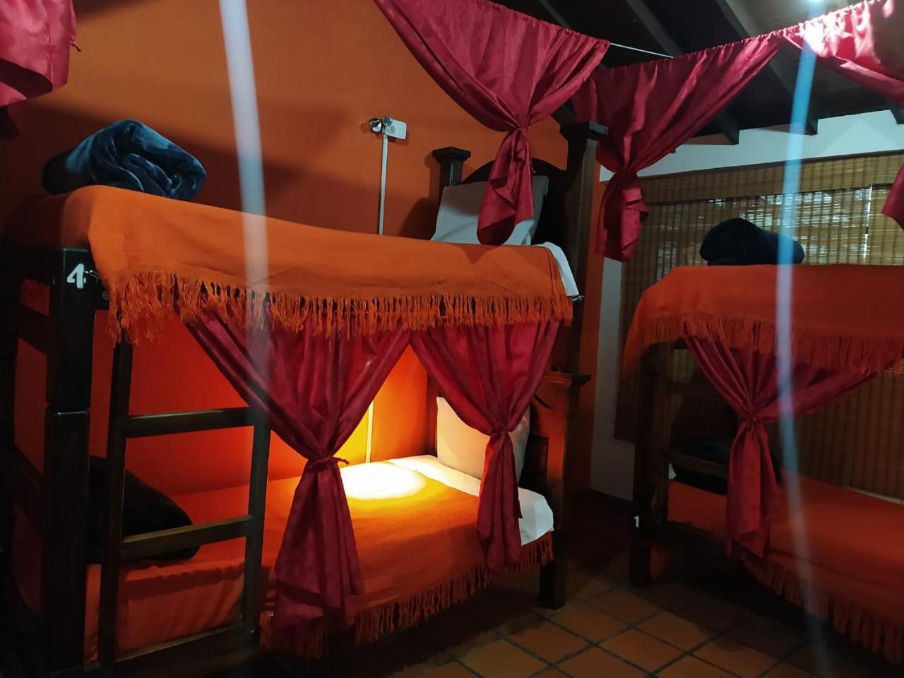 82Hostel ボゴタ エクステリア 写真