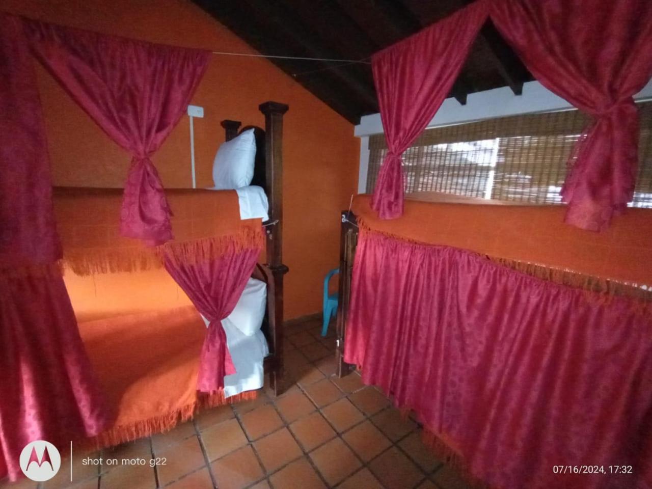 82Hostel ボゴタ エクステリア 写真