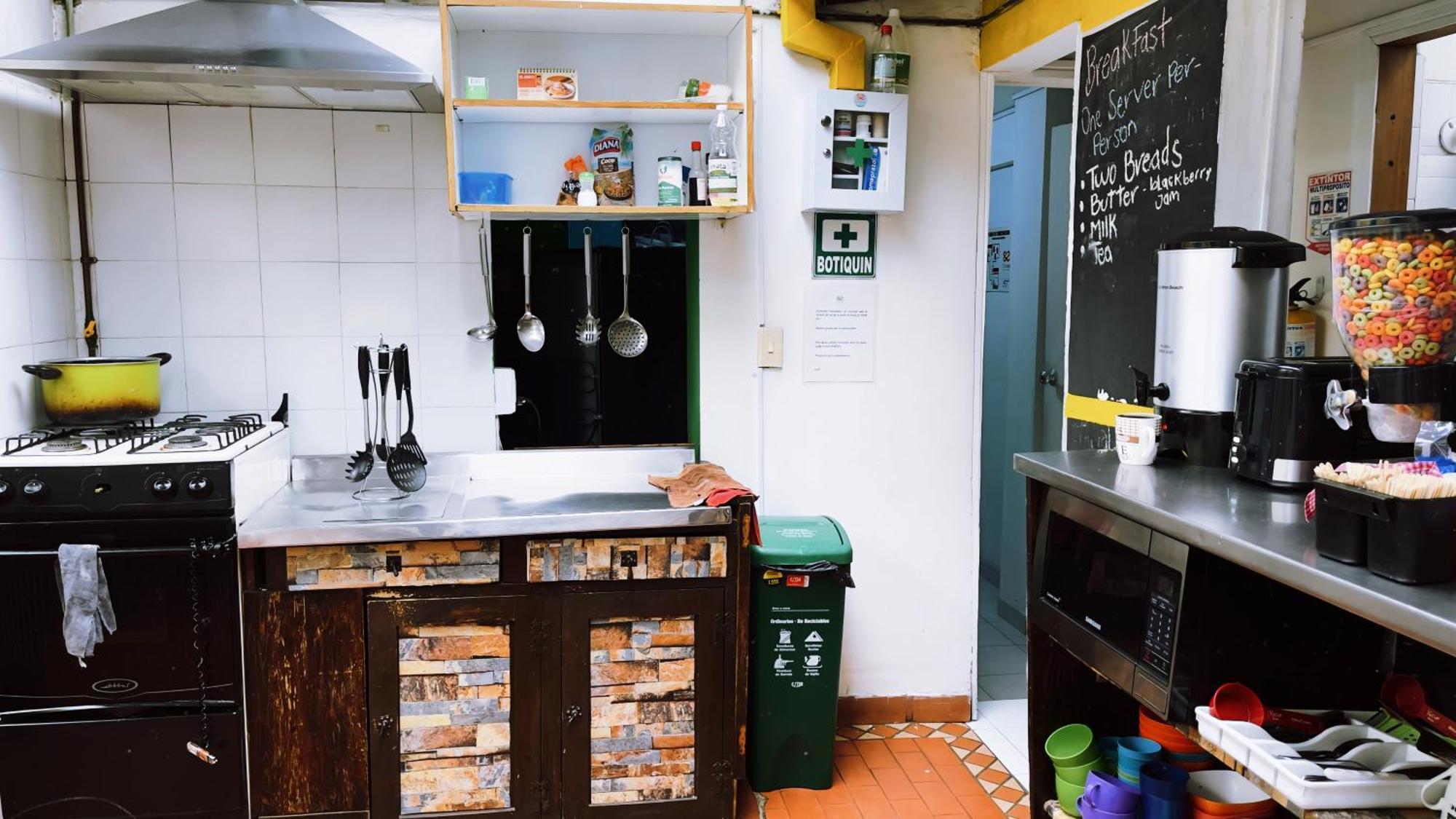 82Hostel ボゴタ エクステリア 写真